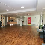 Semesterbostad Jubilee First-Floor Twin Bedroom