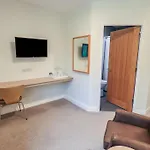 Jubilee First-floor Twin Bedroom * 펜리스